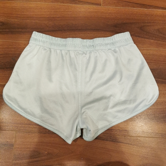 3/$15 Under Armour shorts - mint colour - Picture 2 of 2